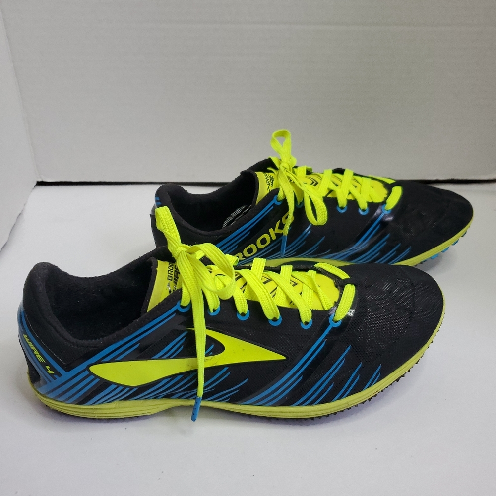 Brooks Wire 4 Black Neon Green Mens Spiked Running Shoes 1000261D050